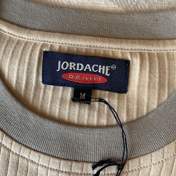 NWT Men’s Tshirt - Picture 3 of 3